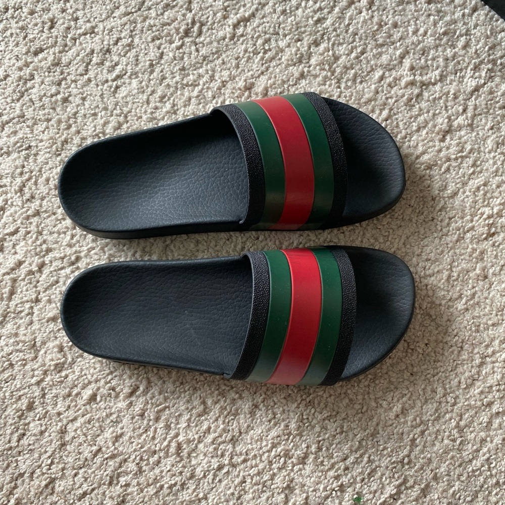 Gucci Black Slide Sandals with Red and Green Stripes